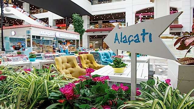 Alaçatı Muhallebicisi 17 ilde yatırım yapmaya hazırlanıyor