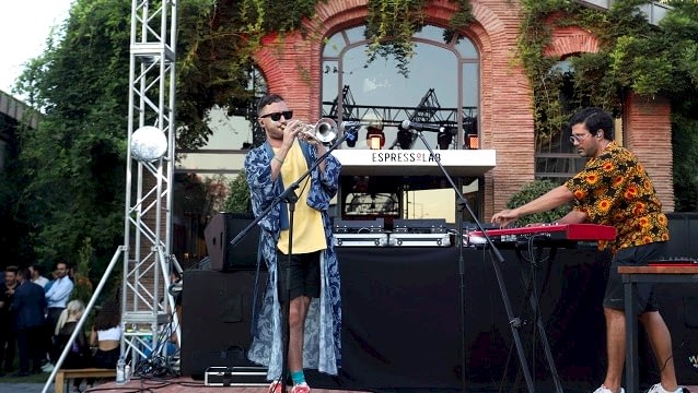 Avrupa’nın en büyük kahve mağazası açıldı 