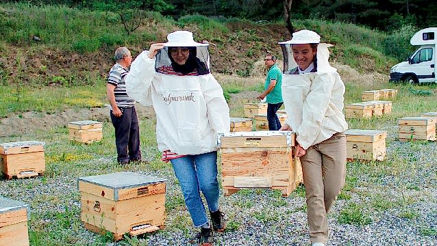 Balparmak Arıcılık Akademisi mezunlarını verdi