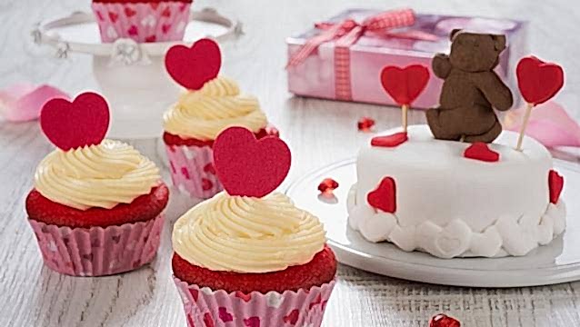 Cakes&Bakes aşk ile lezzeti buluşturuyor