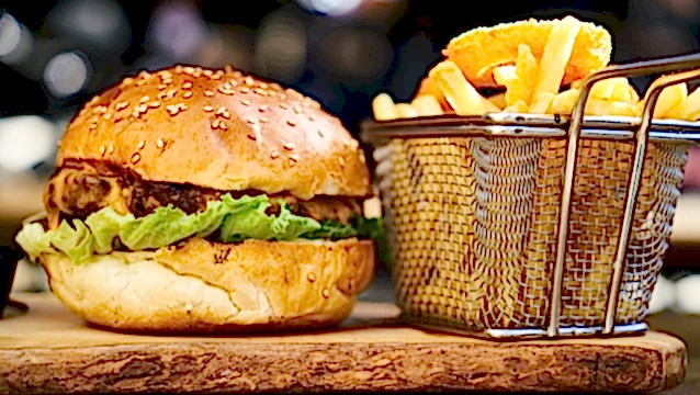 Dışarıdan yemek siparişi için güvenilir yerler tercih edilmeli!