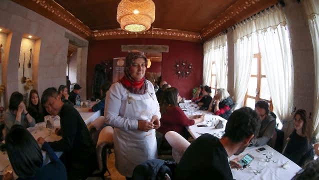 Dünyaca ünlü şefler, Uçhisar Kadıneli Restoran’ı ziyaret etti 