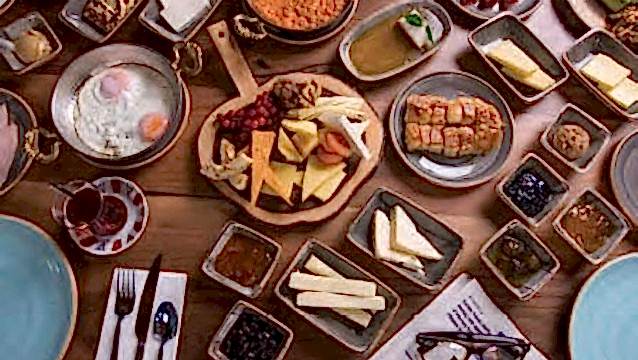 Fahham Kuruçeşme, konsepti ve lezzetleriyle Boğaz’da farklı bir soluk