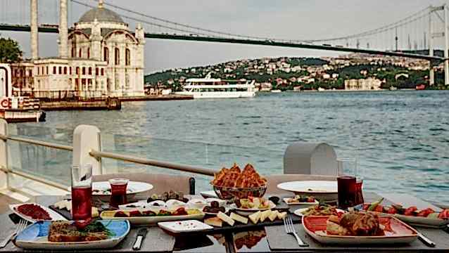 Feriye lezzetleriyle Boğaz’da Ramazan ruhu