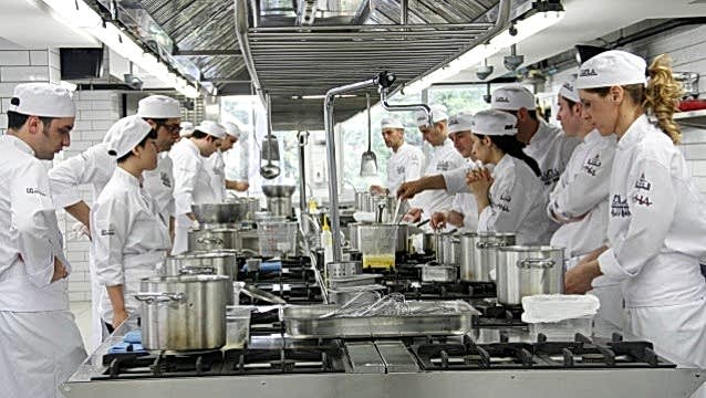 Hafta sonu eğitimleri ile yeni bir kariyer fırsatı USLA’da