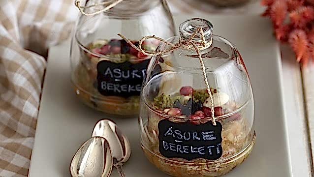 LAV Çilek ile Aşureniz Sunumuyla Fark Yaratsın