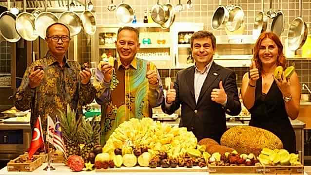 Malezya Büyükelçisi’nden jackfruit şov