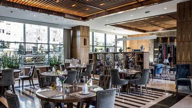 Mercure İstanbul Topkapı Hotel, şehrin merkezinde beş yıldızlı konaklama