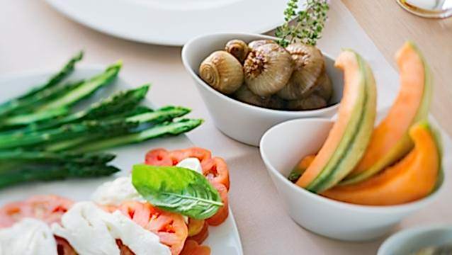 Mövenpick Hotel Istanbul’dan renkli bir yaz mönüsü 