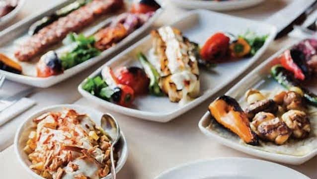 Mükellef Ocakbaşı küçük, samimi ve lezzetli