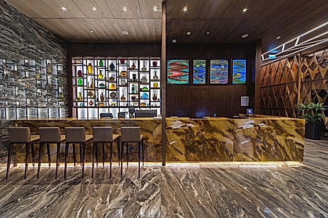 Naz City Hotel Taksim, dünyanın en prestijli otel ödüllerinde iki kategoride zirvede