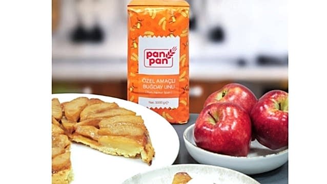 Panpan yorumuyla bayramın favorisi Elmalı Ters Tart tarifi