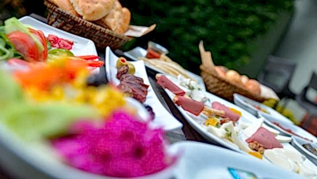 Radisson Blu Conference & Airport Hotel Istanbul’dan keyifli iftar sofraları
