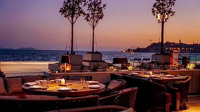 Roka Muhteşem İstanbul Manzaralı Terası ile İlkbahar&Yaz Sezonuna Hazır!