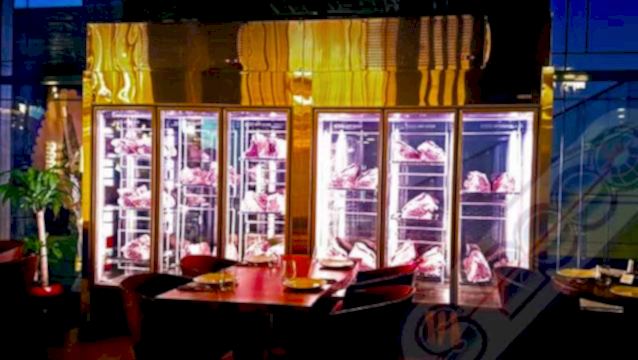 S2000, dry aged dolaplarıyla ünlü steakhouse’larda