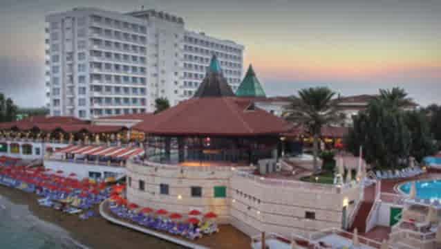 Salamis Bay Conti, özel konumunu hizmet anlayışıyla taçlandırıyor