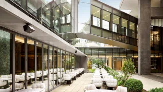 Sevilen Türk filmleri Aila bahçede