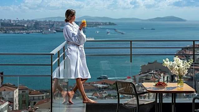 Sofitel Istanbul Taksim'de Yılbaşı gecesi limitsiz eğlence
