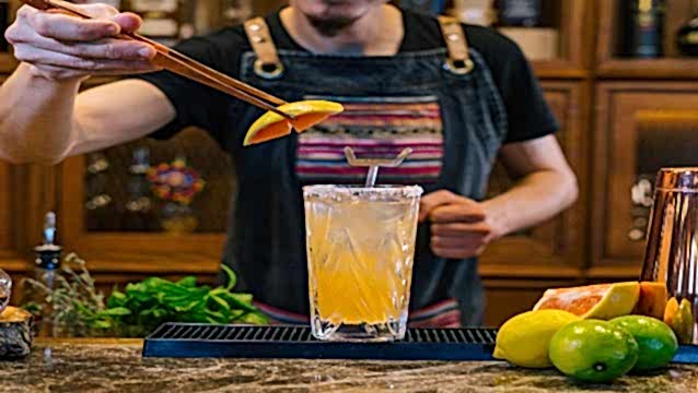 Toro Latin Gastrobar'da Happy Hour zamanı 